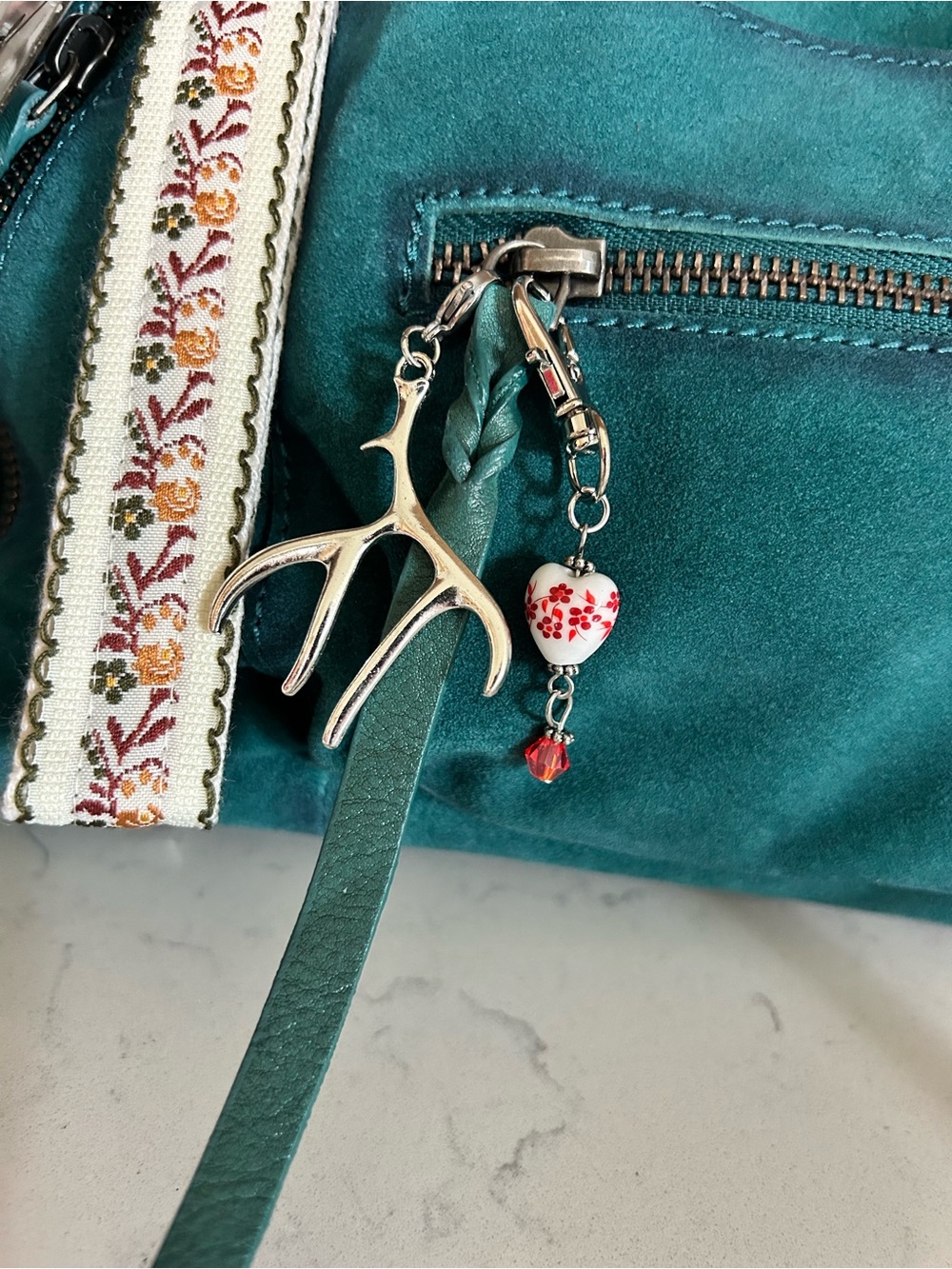 ❌SOLD❌We The Free Suede Baby Emerson in Forest Dew-Mountain Lodge Winter Holiday - Picture 15 of 16